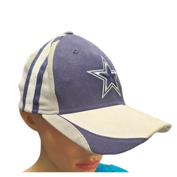 Dallas Cowboys Reebok Stretch Fit, Embroidered Hat Cap - Picture 2 of 6